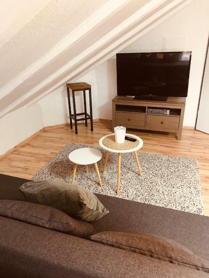 Studio Apartment In Direkter Naehe Zur Uniklinik Homburg Hombourg Extérieur photo